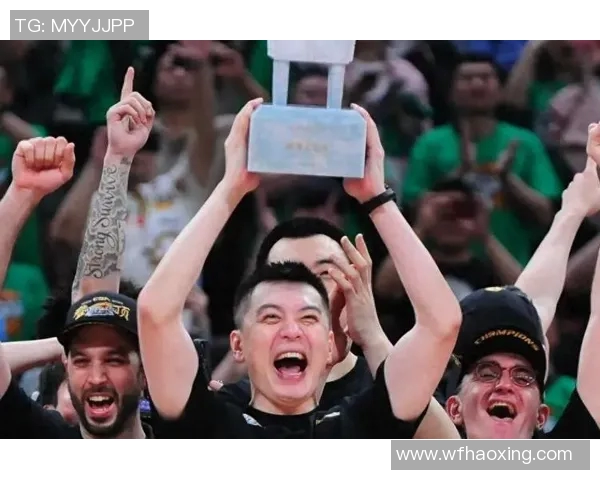 辽宁男篮迎战四川队CBA季后赛精彩对决引发球迷热议 辽宁男篮迎战四川队CBA季后赛精彩对决引发球迷热议