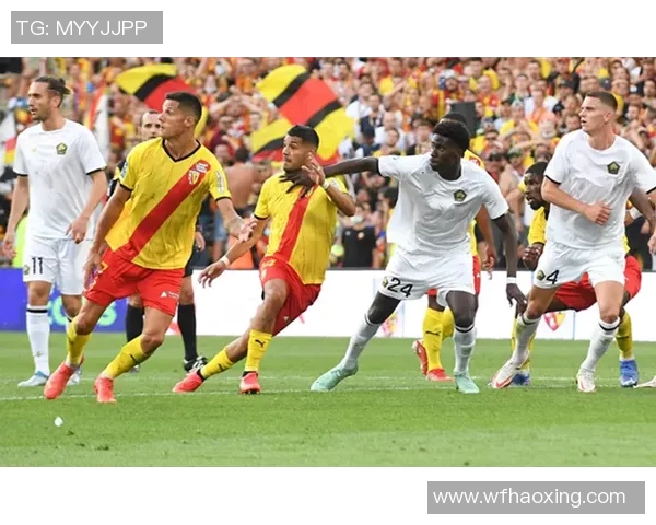 阿雅克GFCO主场迎战朗斯力争三分展现球队实力与斗志