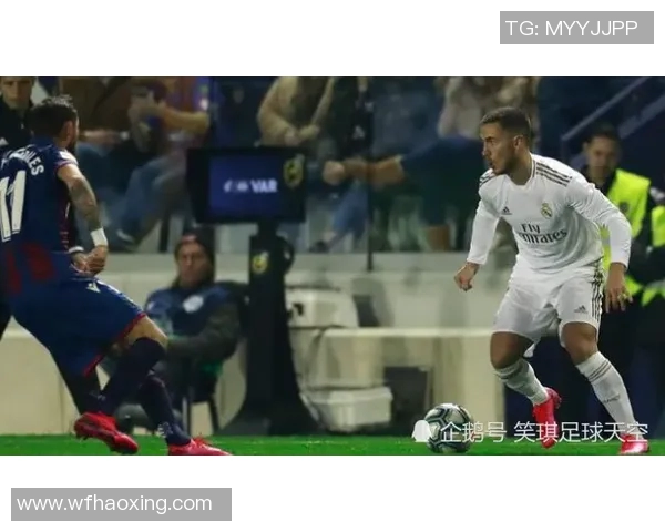 登贝莱在赛场上的精彩表现引发球迷热议他是否能成为未来足球巨星 登贝莱在赛场上的精彩表现引发球迷热议他是否能成为未来足球巨星