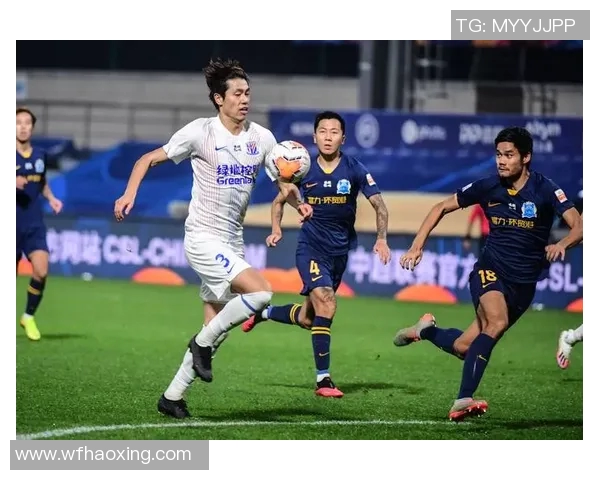 辽宁宏远与广州富力激战正酣谁能在赛场上笑到最后