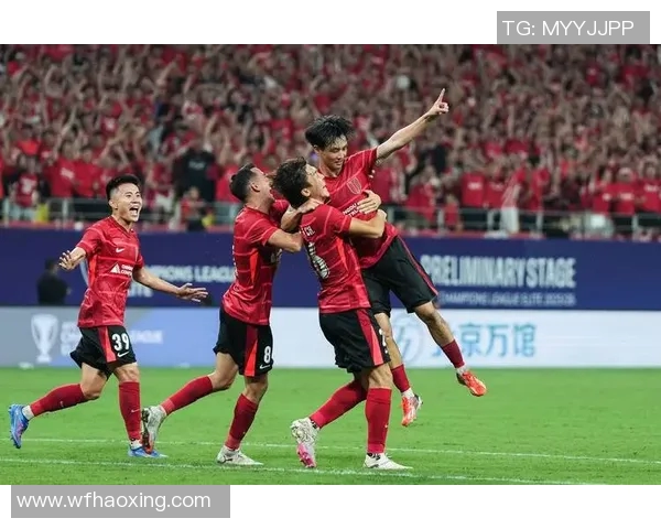 成都足球队的速度之美：探索快速进攻与团队配合的完美结合